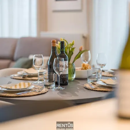 Apartman O Searys - Stylish With Stadium View In