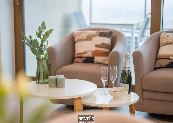 O Searys - Stylish With Stadium View In * Ostende