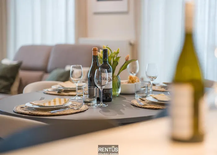 Apartman O Searys - Stylish With Stadium View In